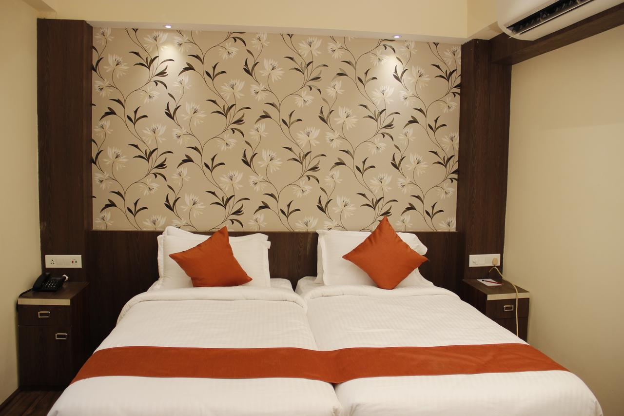 Regenta Inn Larica Калькутта Экстерьер фото