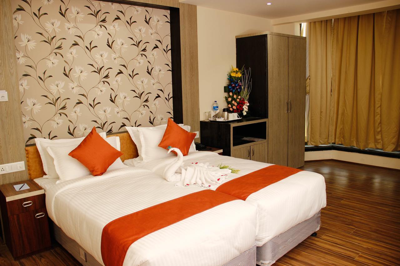 Regenta Inn Larica Калькутта Экстерьер фото